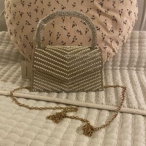 NWT Francesca’s Pearl & Rhinestone Embellished Gold Formal Purse